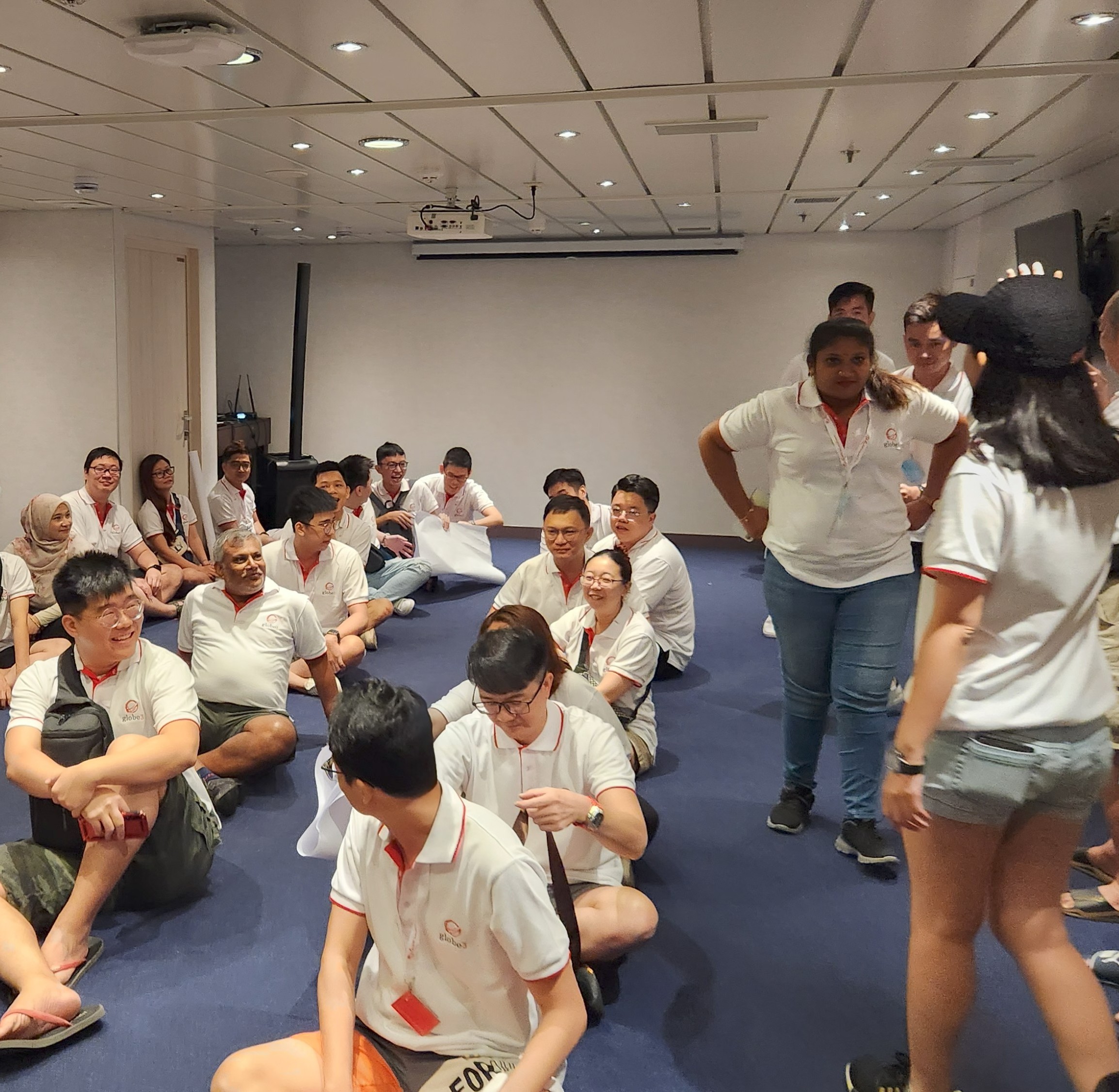 Globe3 Team Moment 9